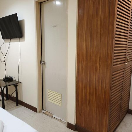 Mactan Pension House Île de Mactan Extérieur photo