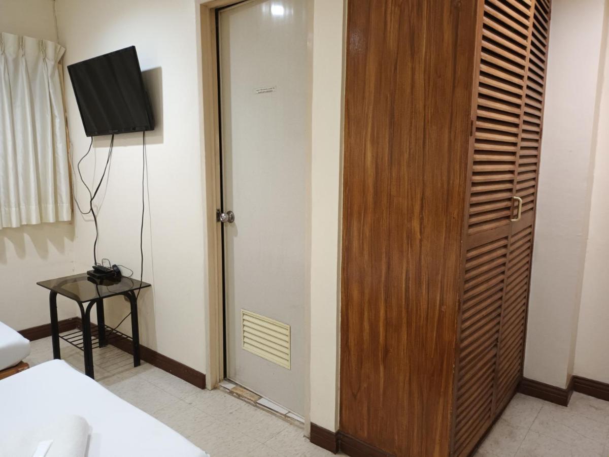 Mactan Pension House Île de Mactan Extérieur photo